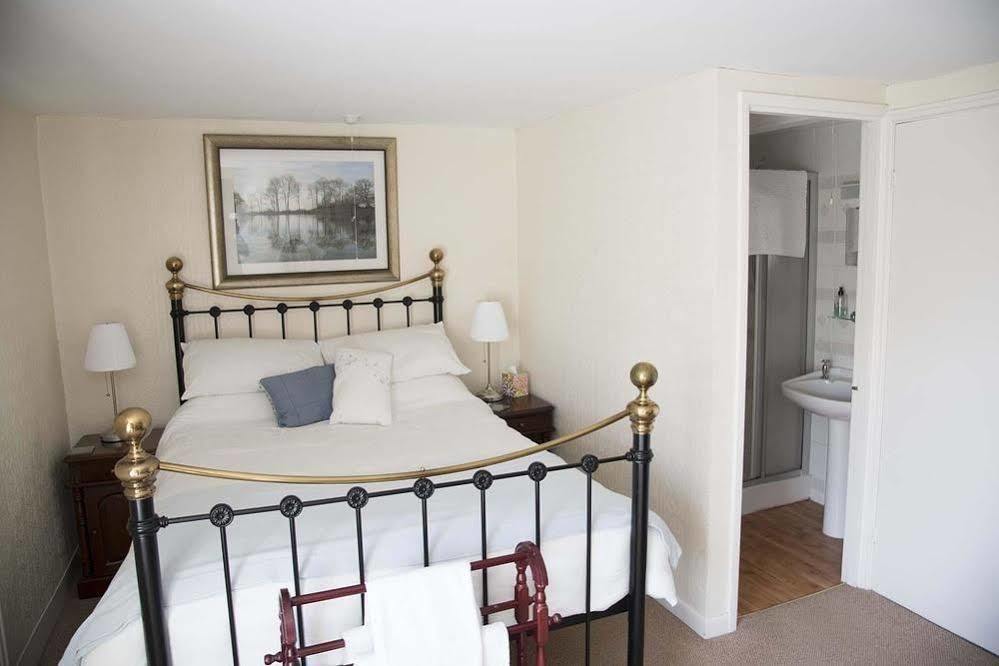 The Greyhound Inn Bedale Buitenkant foto