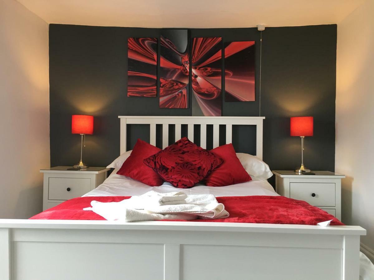 The Greyhound Inn Bedale Buitenkant foto