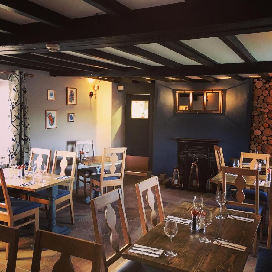 The Greyhound Inn Bedale Buitenkant foto